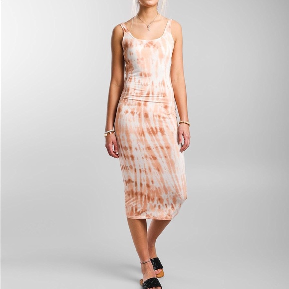 Billabong Dresses & Skirts - Billabong warm waves body con midi dress